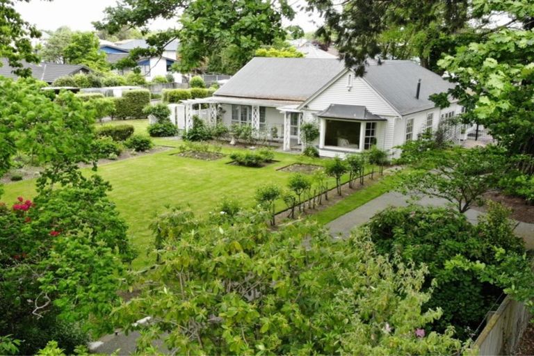 Photo of property in 1 Park Lane, Ashburton, 7700