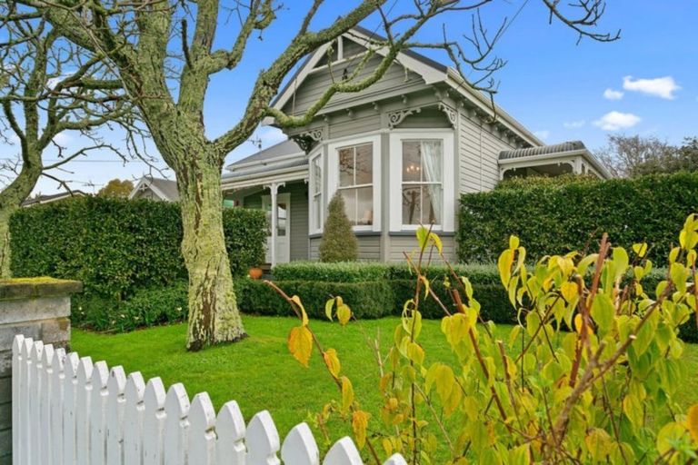 Photo of property in 53 Williams Street, Cambridge, 3434