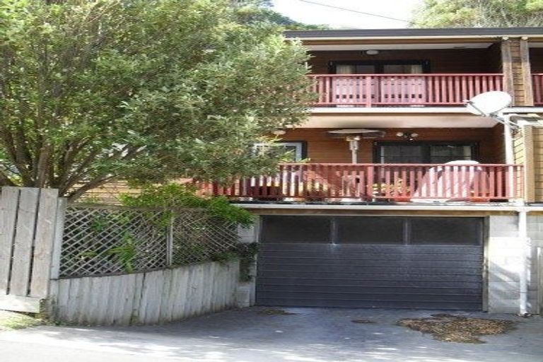 Photo of property in 20 Melrose Road, Island Bay, Wellington, 6023