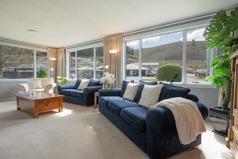 Photo of property in 75 Shields Street, Clyde, 9330