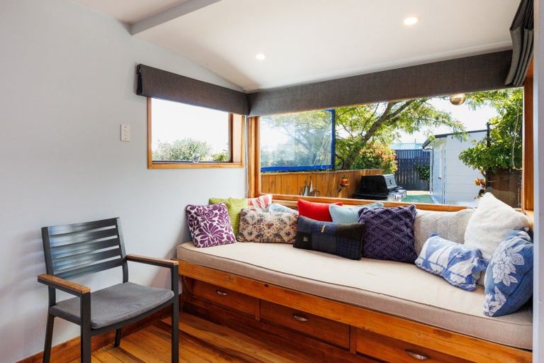 Photo of property in 35 Shortt Street, Foxton Beach, Foxton, 4815