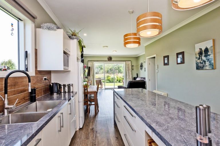 Photo of property in 2 Neva Street, Fortrose, Invercargill, 9875