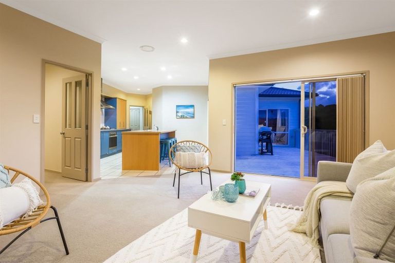 Photo of property in 20 Astronomer Place, Whitby, Porirua, 5024
