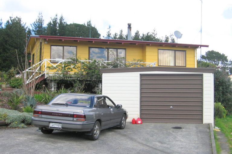 Photo of property in 102 Tobie Place, Whangamata, 3620