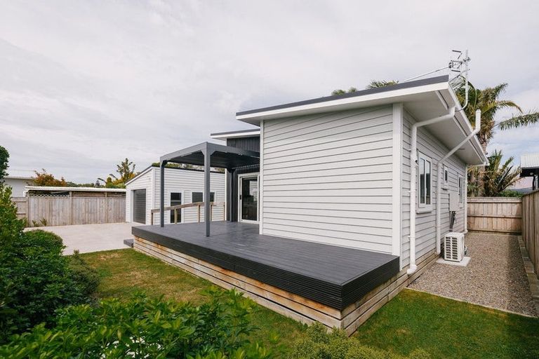 Photo of property in 8a Cuba Street, Takaro, Palmerston North, 4412