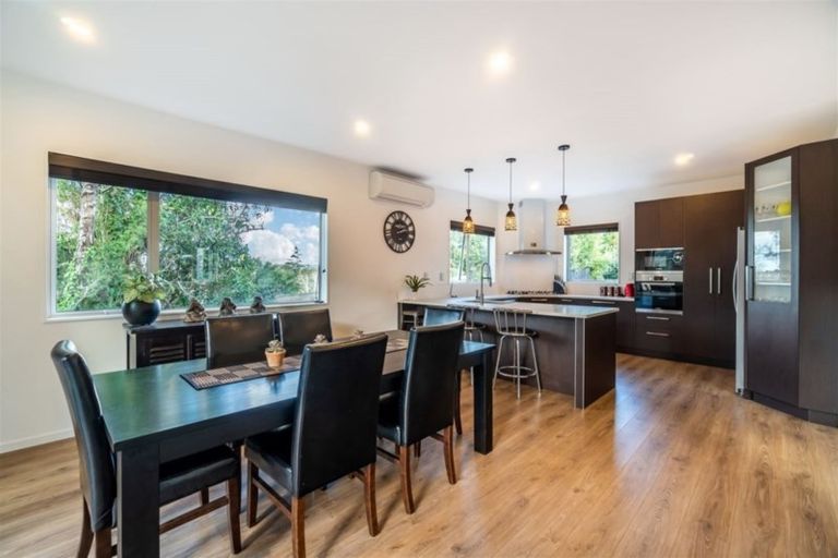 Photo of property in 13a Ensign Place, Hillcrest, Auckland, 0627