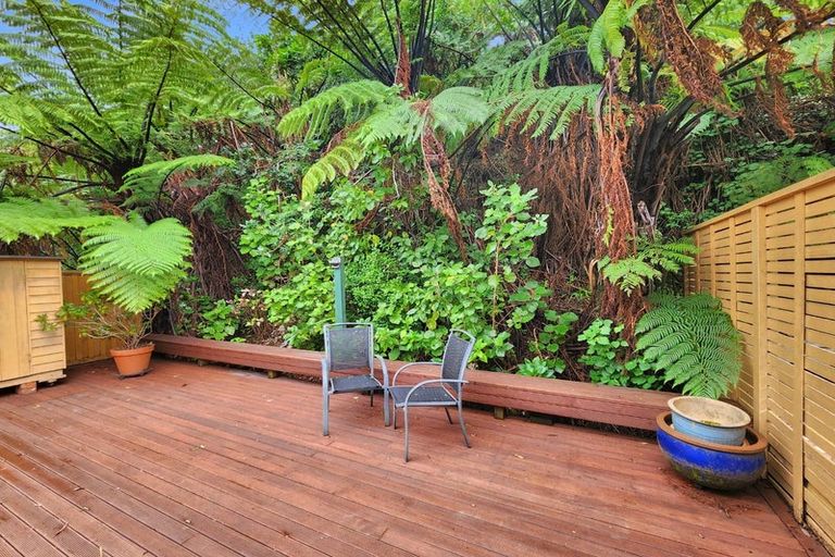 Photo of property in 40 Futuna Close, Karori, Wellington, 6012
