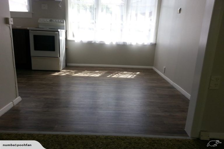 Photo of property in 11 Cuba Street, Takaro, Palmerston North, 4412