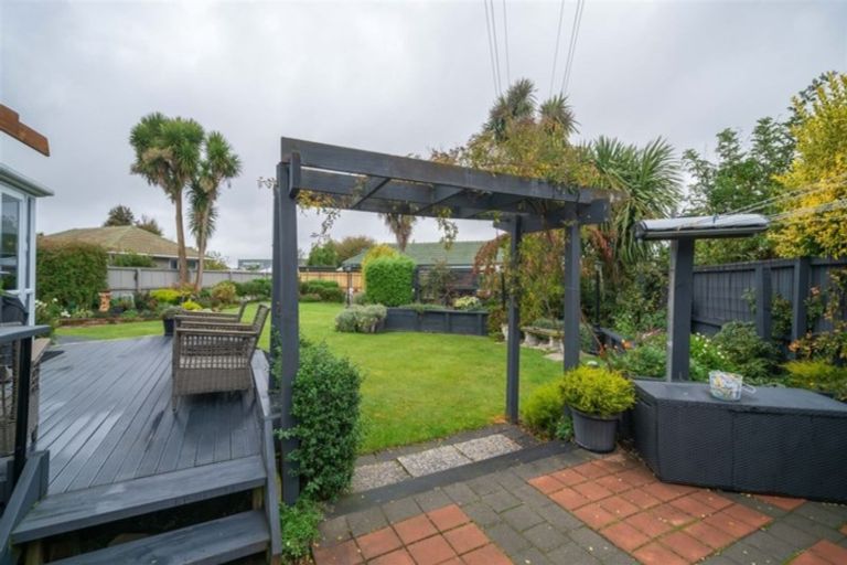 Photo of property in 9 Denise Crescent, Hornby, Christchurch, 8042