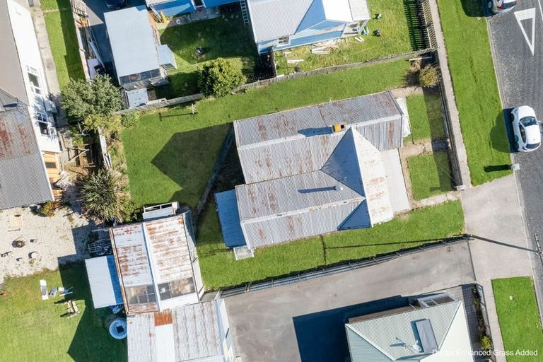 Photo of property in 16 Argyle Street, Balclutha, 9230