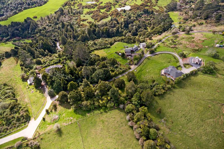 Photo of property in 159d Portsmouth Road, Bombay, 2675