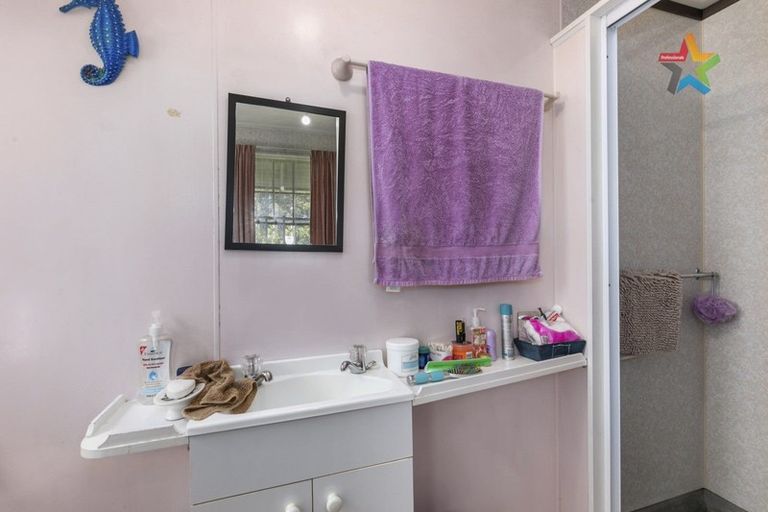 Photo of property in 98 Randwick Road, Moera, Lower Hutt, 5010