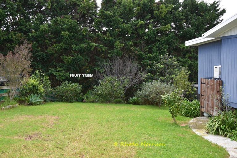 Photo of property in 8 Heaths Way, Pahi, Paparoa, 0571