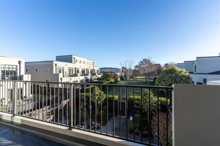 Photo of property in 10 Country Club Terrace, Northwood, Christchurch, 8051
