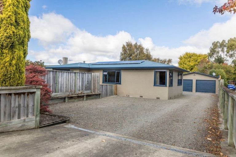 Photo of property in 19 Smith Street, Dannevirke, 4930