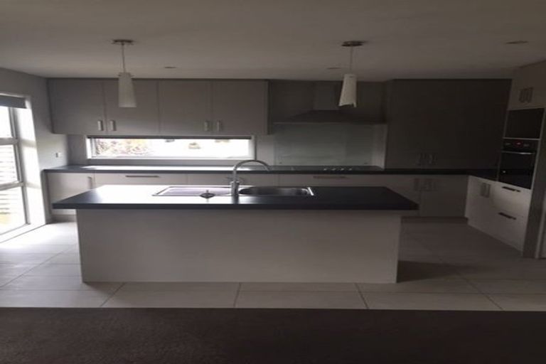 Photo of property in 28 Hakatere Road, Pegasus, 7612