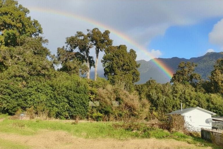 Photo of property in 9 Main Road, Fox Glacier, 7886