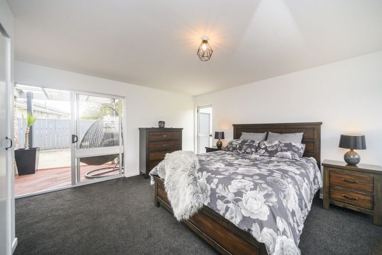 Photo of property in 30 Terry Crescent, Milson, Palmerston North, 4414