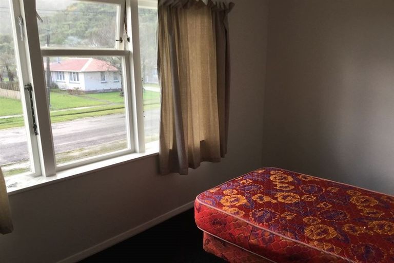 Photo of property in 16-20 Wickes Street, Cobden, Greymouth, 7802