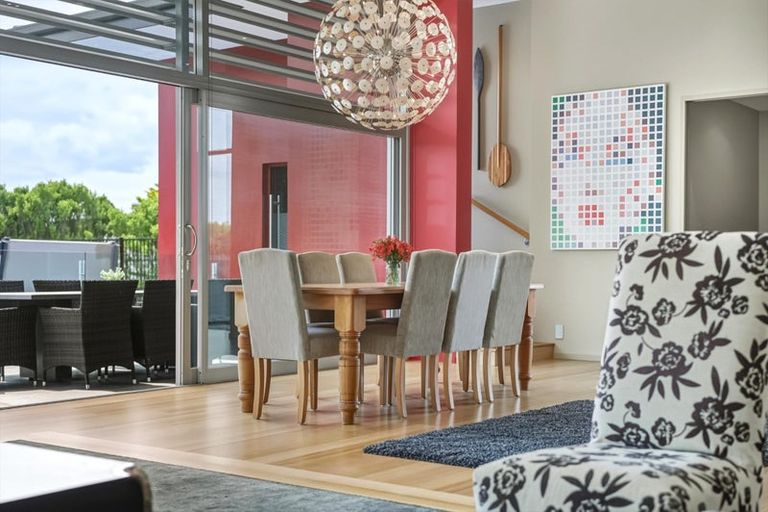 Photo of property in 12 Highlight Parade, Te Atatu South, Auckland, 0610