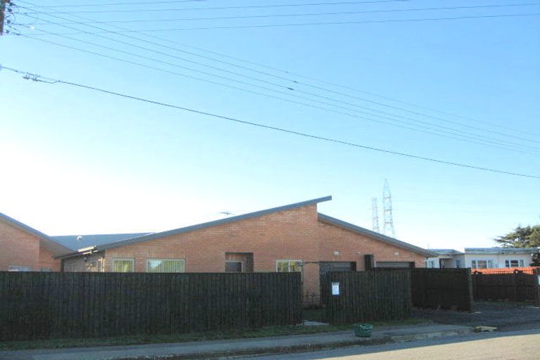 Photo of property in 14 Fulham Street, Islington, Christchurch, 8042