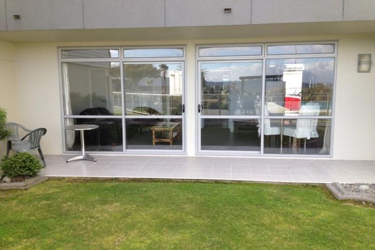 Photo of property in 6/300 Lake Terrace, Two Mile Bay, Taupo, 3330