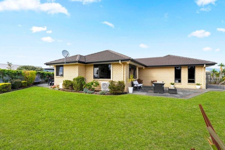 Photo of property in 106 Benjamin Place, Matarangi, Whitianga, 3592