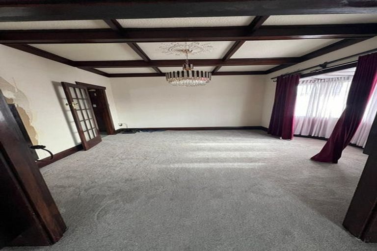 Photo of property in 31 Orams Road, Hillpark, Auckland, 2102