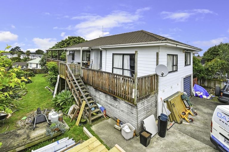 Photo of property in 8 Southview Place, Wattle Downs, Auckland, 2102