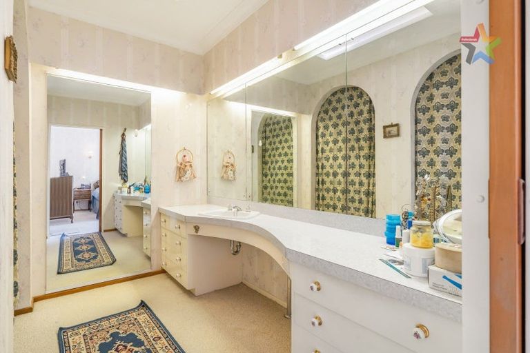 Photo of property in 122 Pretoria Street, Hutt Central, Lower Hutt, 5010