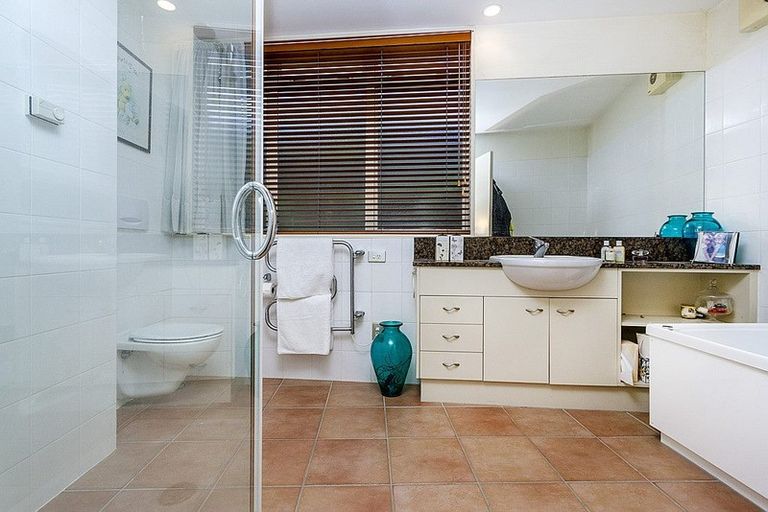 Photo of property in The Sands Apartments, 7/47 The Strand, Takapuna, Auckland, 0622