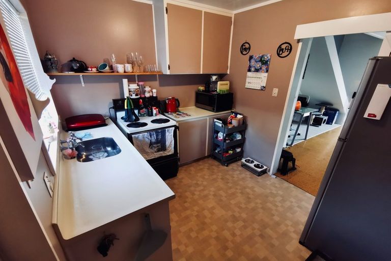 Photo of property in 20b Invercargill Drive, Kelson, Lower Hutt, 5010