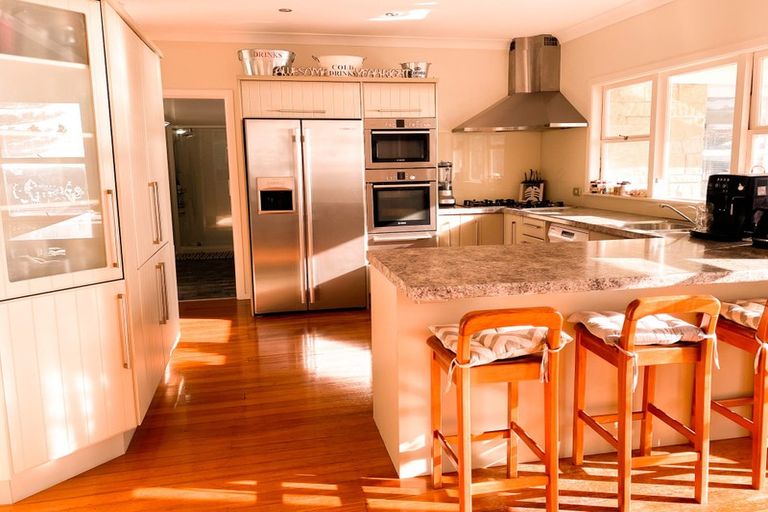 Photo of property in 1 The Parade, Bucklands Beach, Auckland, 2012