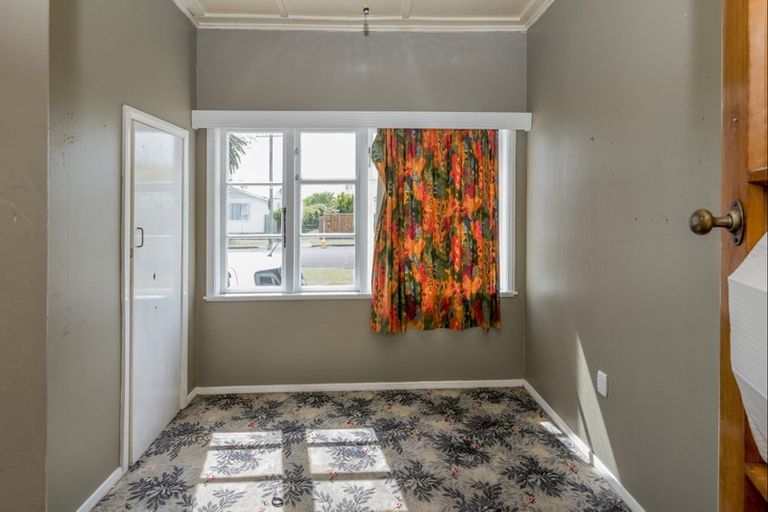 Photo of property in 14 Wilton Street, Levin, 5510