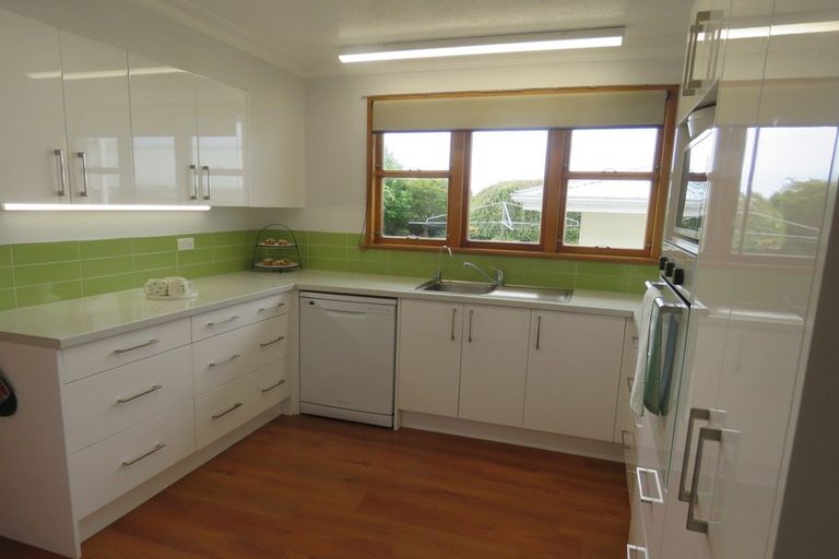 Photo of property in 9 Kenilworth Road, Oamaru North, Oamaru, 9400