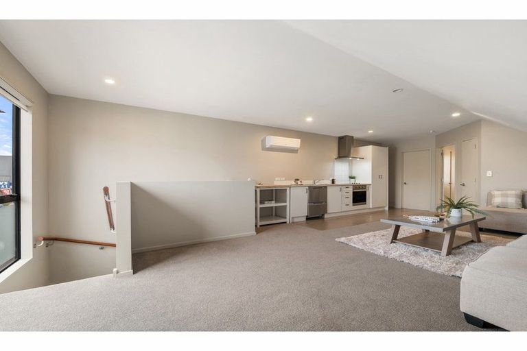 Photo of property in 1/75 Thackeray Place, Waltham, Christchurch, 8023