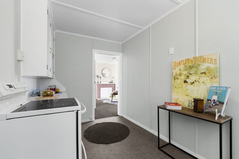 Photo of property in 38-40 Parris Street, Waitara, 4320