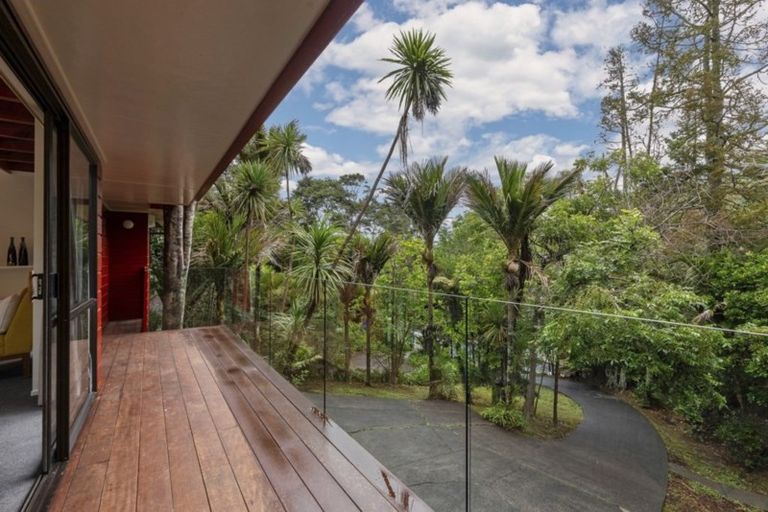 Photo of property in 64 Wood Bay Road, Titirangi, Auckland, 0604