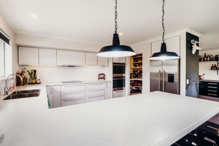 Photo of property in 75 Grandvista Drive, Green Island, Dunedin, 9018