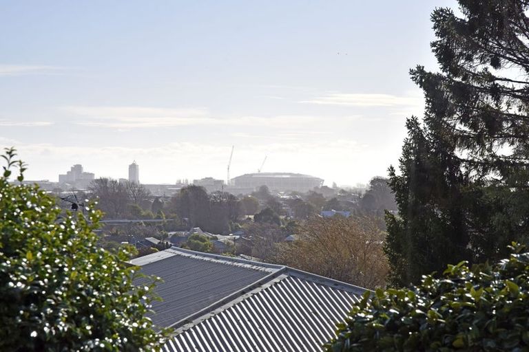 Photo of property in 1/2 Conifer Place, Huntsbury, Christchurch, 8022