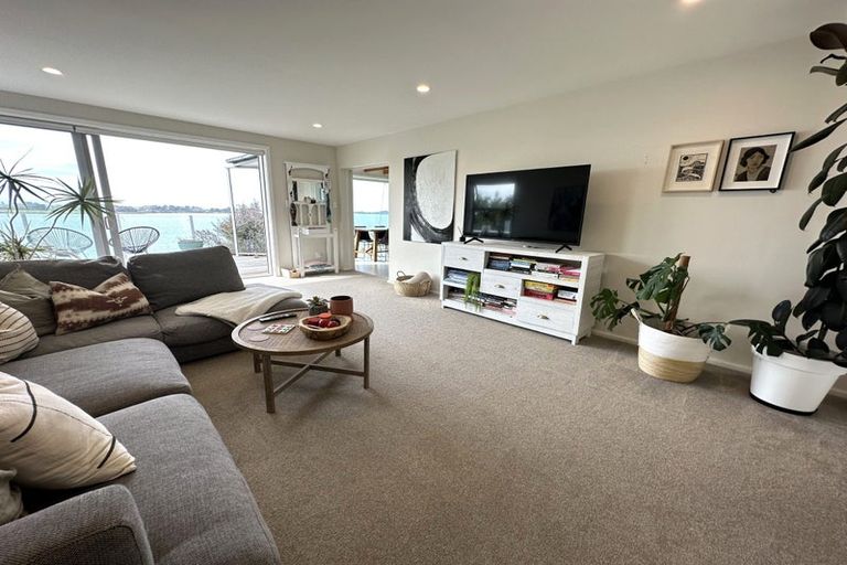 Photo of property in 5 Quarry Road, Mount Pleasant, Christchurch, 8081
