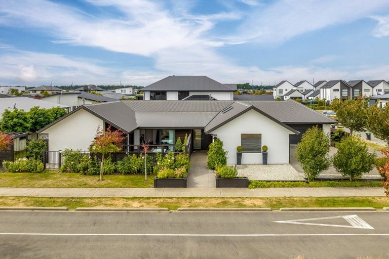 Photo of property in 10 Chimera Street, Pegasus, 7612