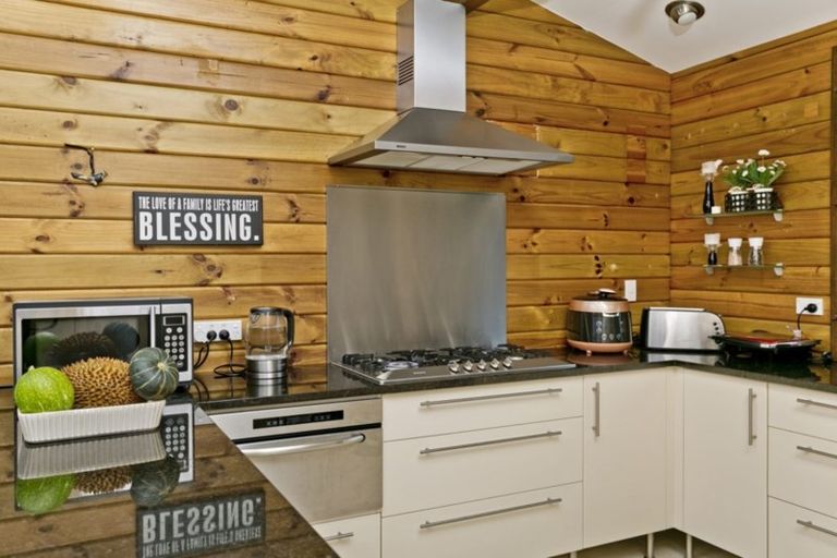 Photo of property in 32 Hobson Road, Lucas Heights, Auckland, 0632