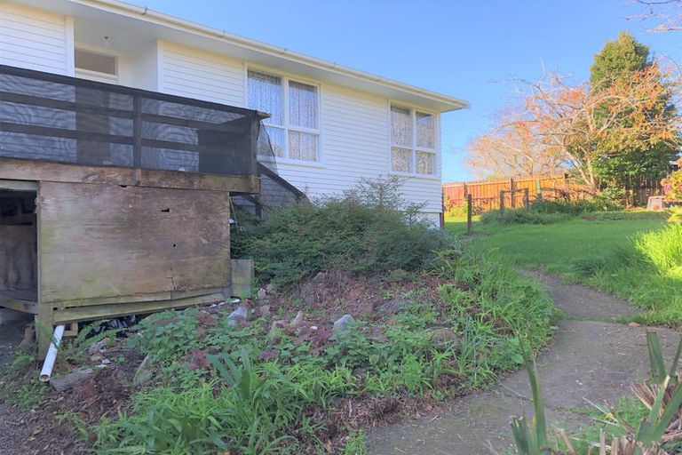 Photo of property in 32 Barbary Avenue, Kelston, Auckland, 0602