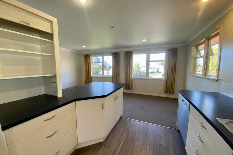Photo of property in 14 Gill Crescent, Redwoodtown, Blenheim, 7201