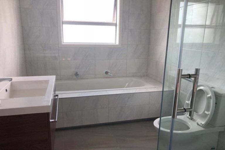 Photo of property in 11 Dulverton Rise, Flagstaff, Hamilton, 3210