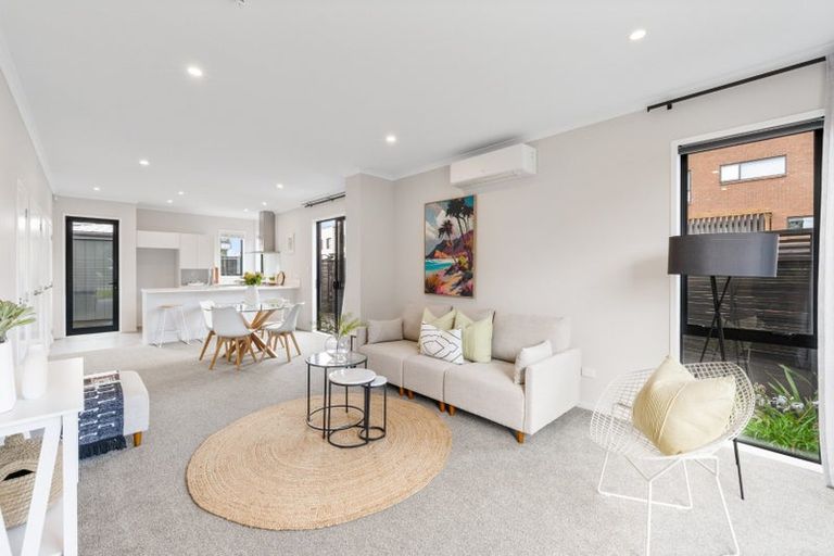 Photo of property in 62 Nugget Avenue, Hobsonville, Auckland, 0616