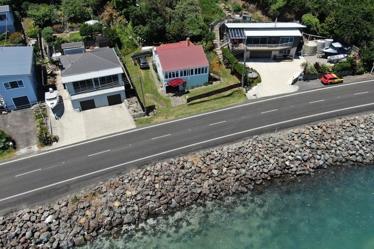 Photo of property in 804 Thames Coast Sh25 Road, Tapu, Thames, 3575
