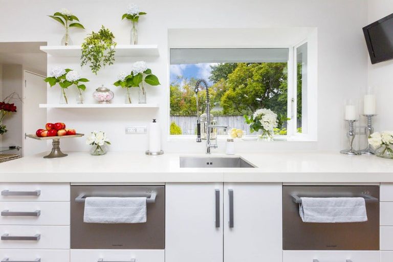 Photo of property in 385 Fergusson Drive, Heretaunga, Upper Hutt, 5018