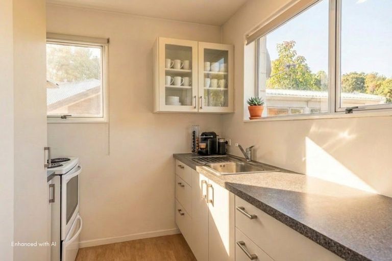 Photo of property in 4/33 Somerset Crescent, Spreydon, Christchurch, 8024